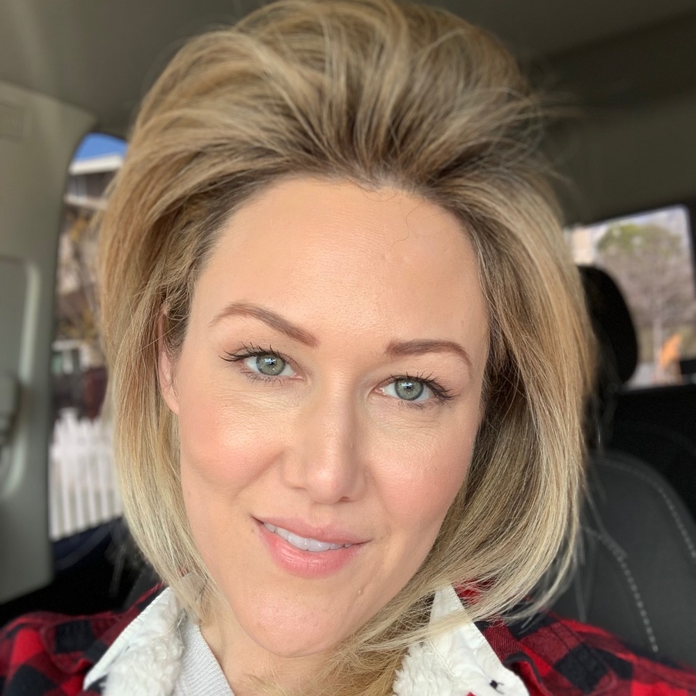 Meet your Posher, Andrea